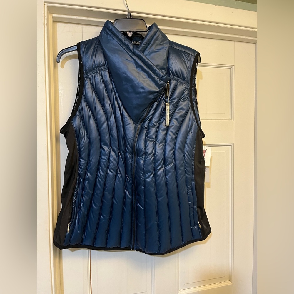 2x NWT Calvin Klein Vest- Blue- with zip pockets